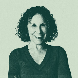 Julia Gets Wise with Rhea Perlman