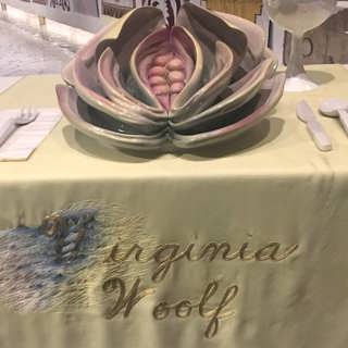 "The Dinner Party" – ett kollektivt konstverk av feministiska ikonen Judy Chicago