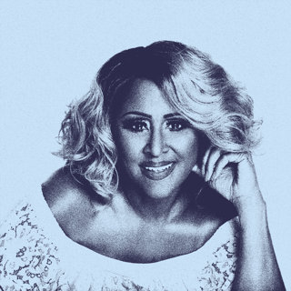 Julia Gets Wise with Darlene Love