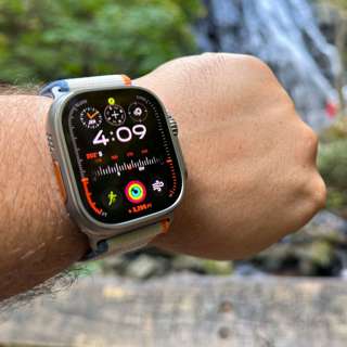 Apple Watch Ultra 2 Hiking, iOS 17.0.3 Overheating Fix, iPhone 15 Pro Action Button