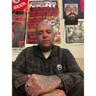 Episode 380 - Mike Torres (Section H8, Furious Styles, Spitting Teeth)