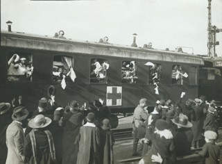 2e uur: Het Spoor Terug: de Hongaartjes, Chinezenmoord in Batavia, OVT 12-02-2023